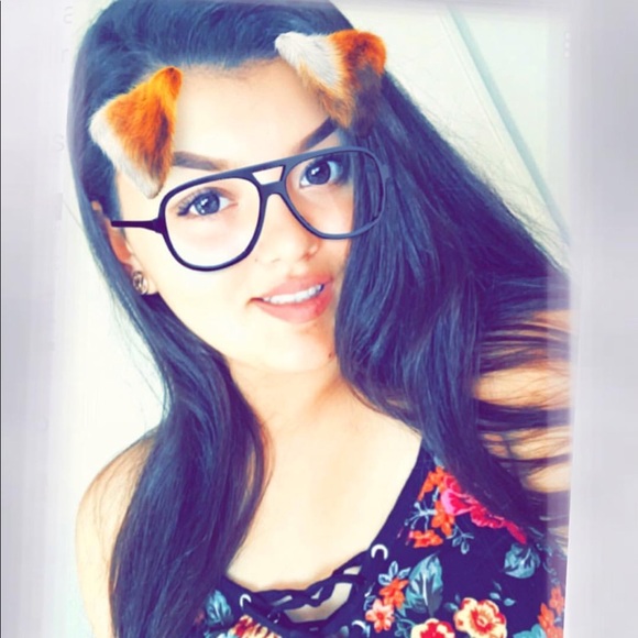 Meet your Posher, Dalia - Picture 1 of 1